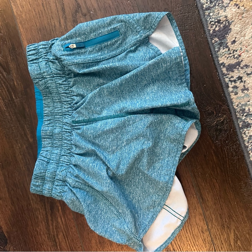 Lululemon tracker shorts size 4